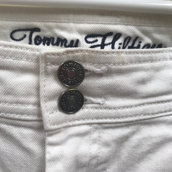 🔥SALE🔥Tommy Hilfiger white jean shorts size6 - Picture 6 of 6